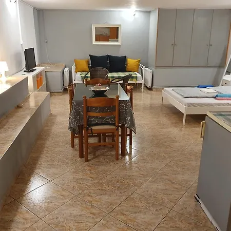 Eri Magoula (Attica)
