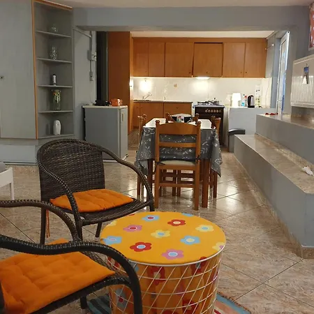 Eri Apartment *